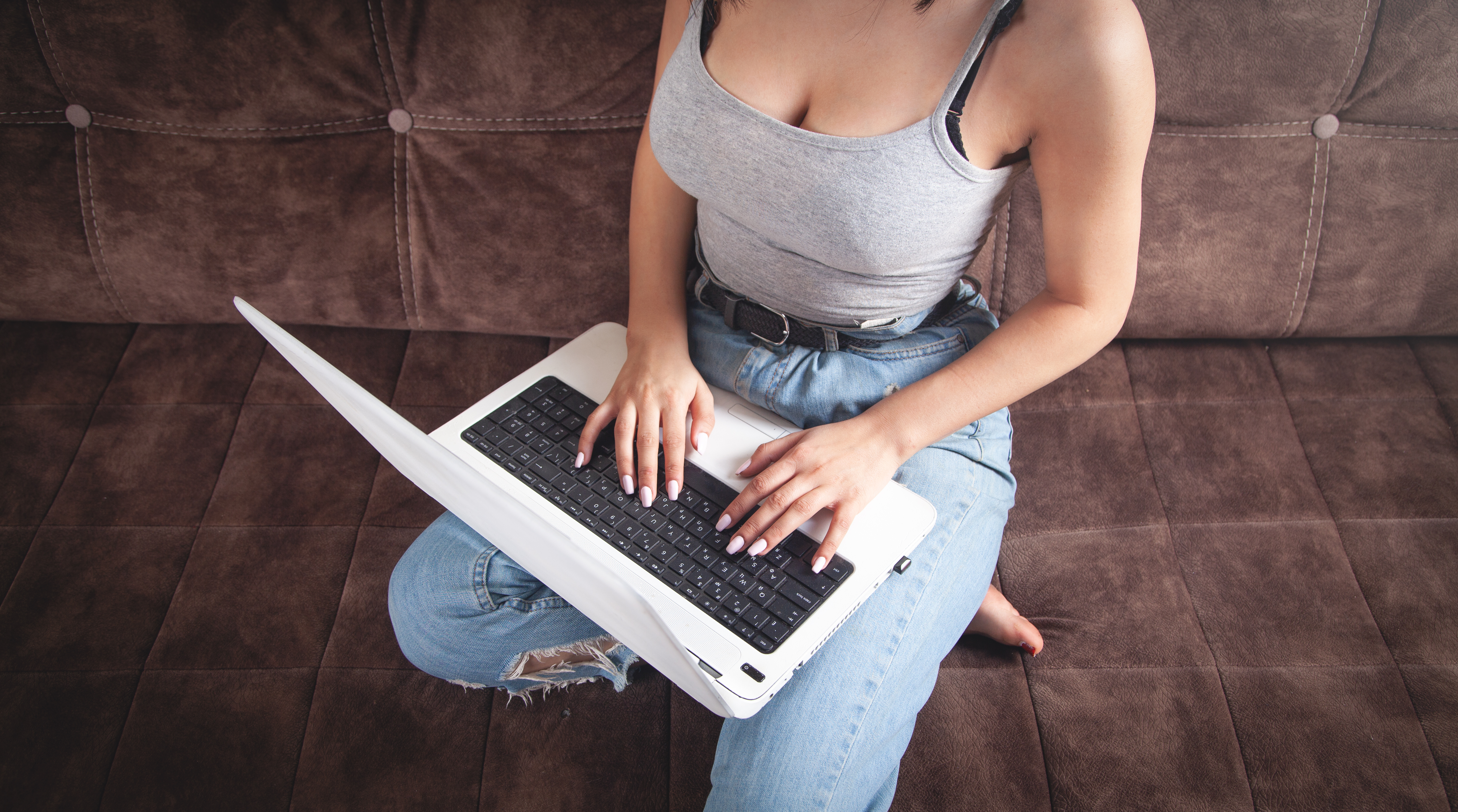 What Makes UK Sex Cams So Popular
